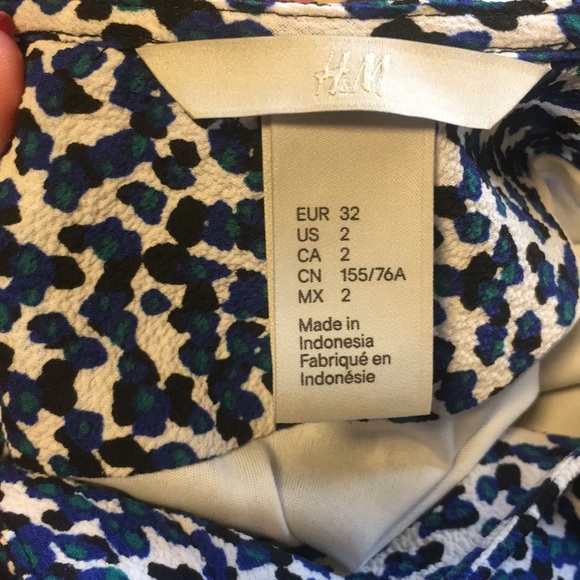 H&M Dot Pattern, Long Sleeve, Pocket Dress - Picture 10 of 12